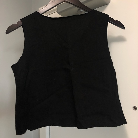 Cropped black top - Picture 2 of 2